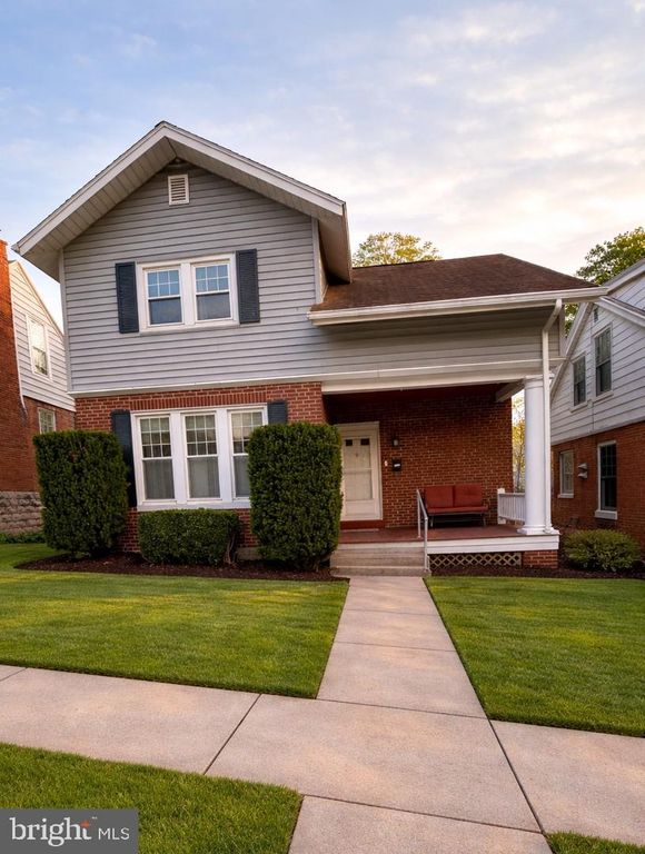 226 WALNUT ST, Lemoyne, PA 17043