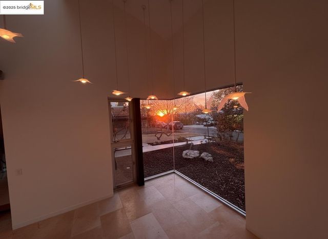 4000 Manzana Lane, Palo Alto, CA 94306