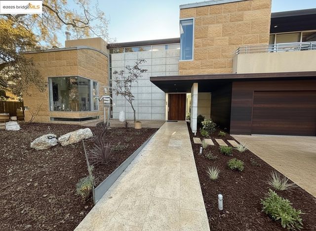 4000 Manzana Lane, Palo Alto, CA 94306