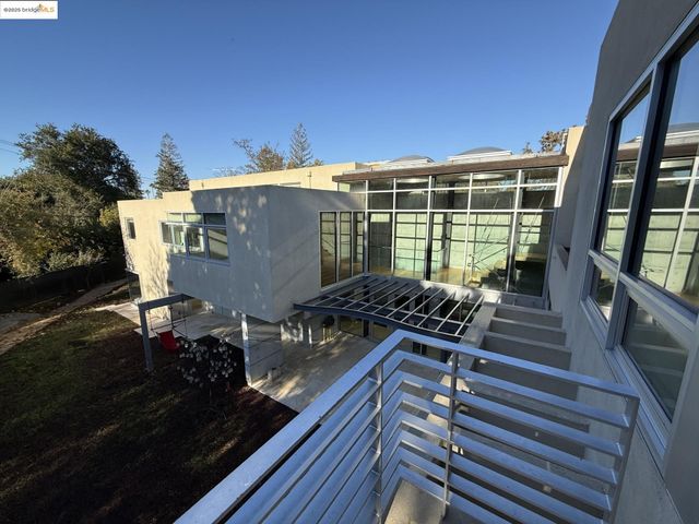 4000 Manzana Lane, Palo Alto, CA 94306