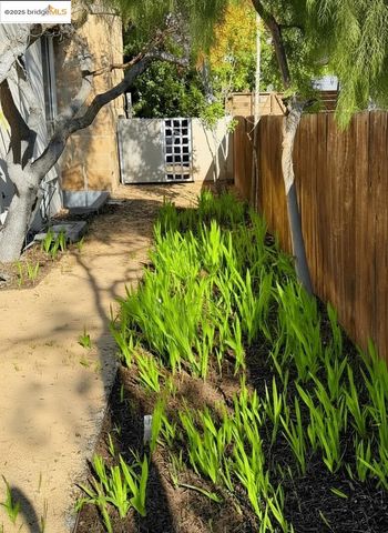 4000 Manzana Lane, Palo Alto, CA 94306