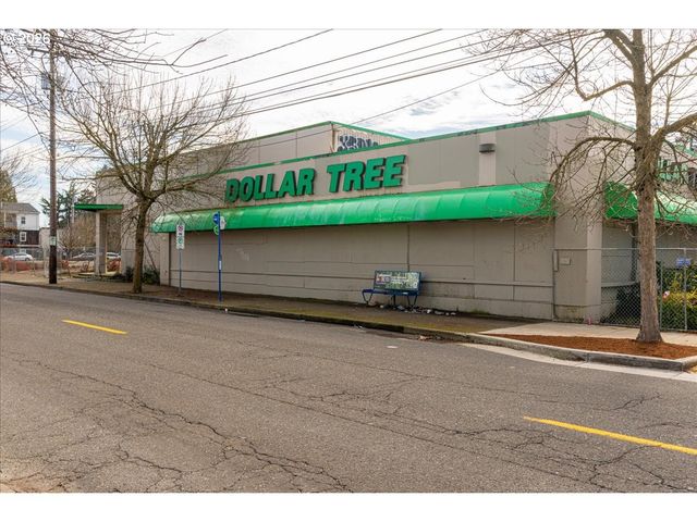 8028 N LOMBARD Way, Portland, OR 97203