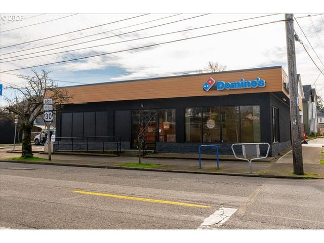 8028 N LOMBARD Way, Portland, OR 97203