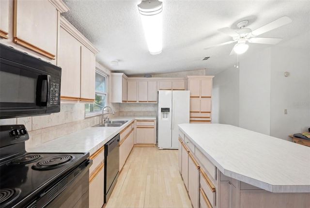 15439 BROOKRIDGE BOULEVARD, Brooksville, FL 34613