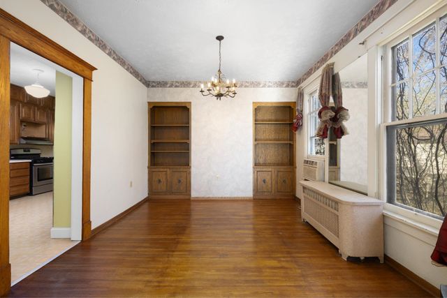 810 3rd St SE, Minot, ND 58701