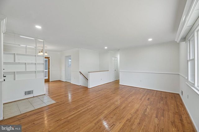 3004 JAMESTOWN CT, Woodbridge, VA 22192