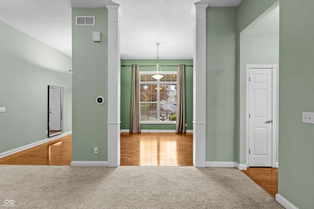 3901 Terrace Woods Drive, Columbus, IN 47201