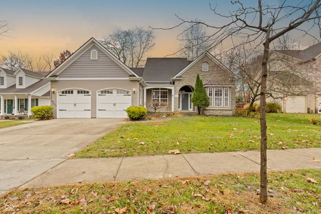 3901 Terrace Woods Drive, Columbus, IN 47201