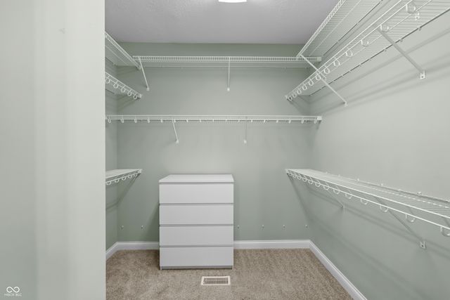 3901 Terrace Woods Drive, Columbus, IN 47201