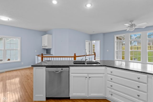 3901 Terrace Woods Drive, Columbus, IN 47201