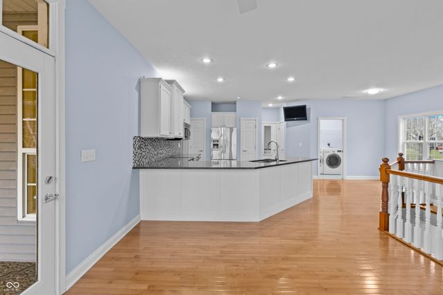 3901 Terrace Woods Drive, Columbus, IN 47201