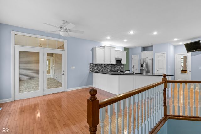 3901 Terrace Woods Drive, Columbus, IN 47201