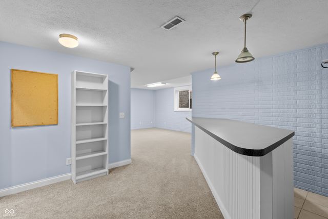 3901 Terrace Woods Drive, Columbus, IN 47201