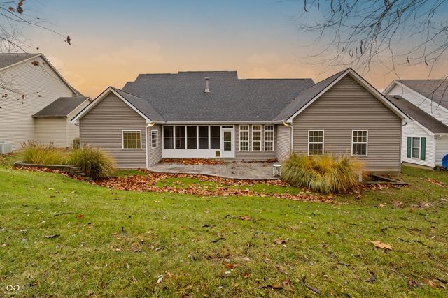 3901 Terrace Woods Drive, Columbus, IN 47201