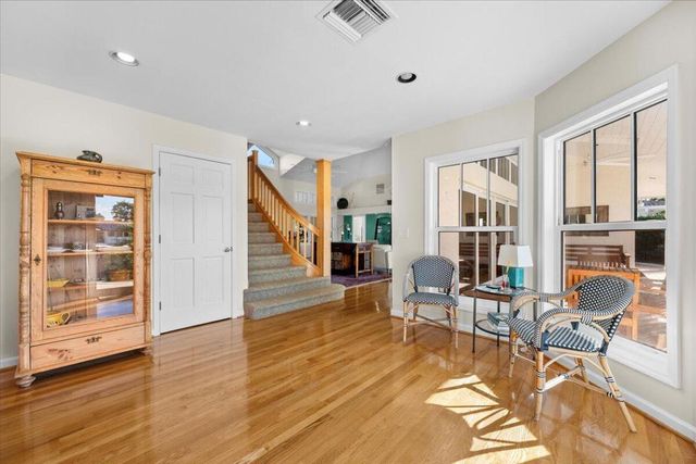 4231 NE 23rd Terrace, Lighthouse Point, FL 33064