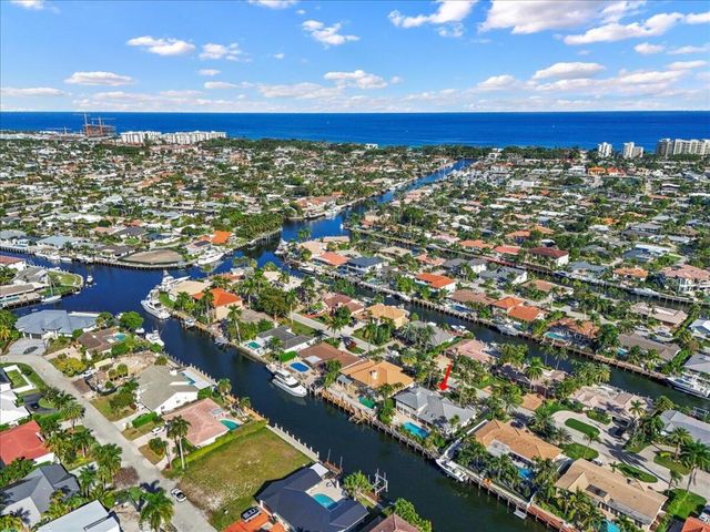 4231 NE 23rd Terrace, Lighthouse Point, FL 33064