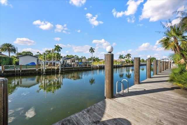 4231 NE 23rd Terrace, Lighthouse Point, FL 33064