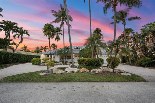 4231 NE 23rd Terrace, Lighthouse Point, FL 33064