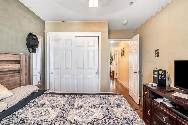 877 Sandra Avenue, Sanger, CA 93657