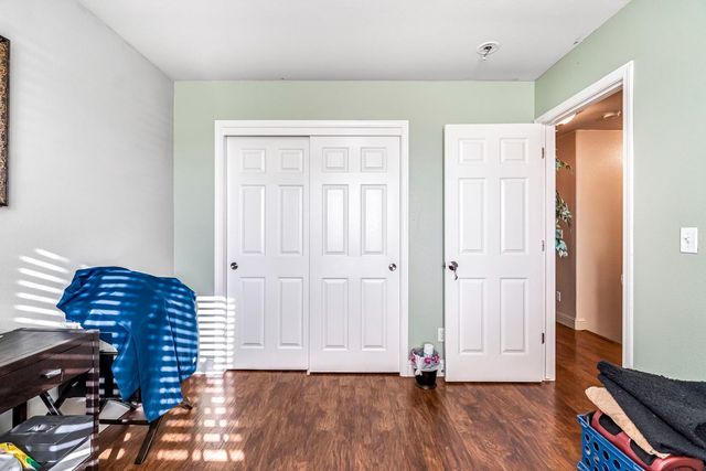 877 Sandra Avenue, Sanger, CA 93657