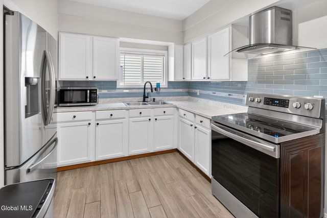 4 Daggett Terrace, Schenectady, NY 12307