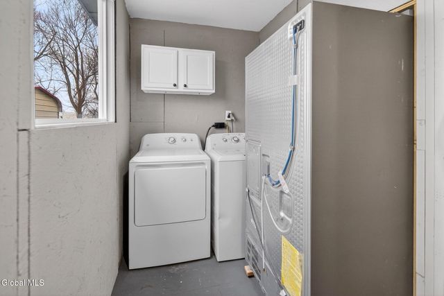 4 Daggett Terrace, Schenectady, NY 12307