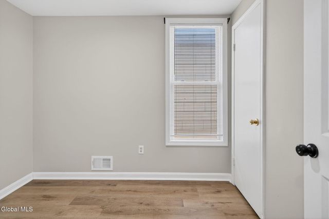 4 Daggett Terrace, Schenectady, NY 12307