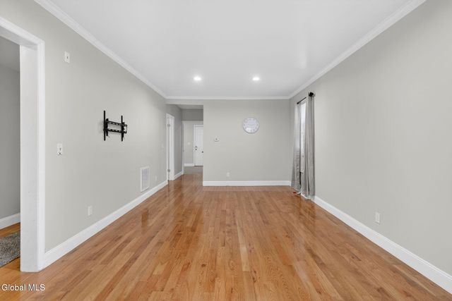 4 Daggett Terrace, Schenectady, NY 12307