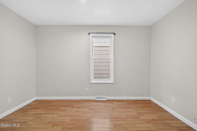 4 Daggett Terrace, Schenectady, NY 12307