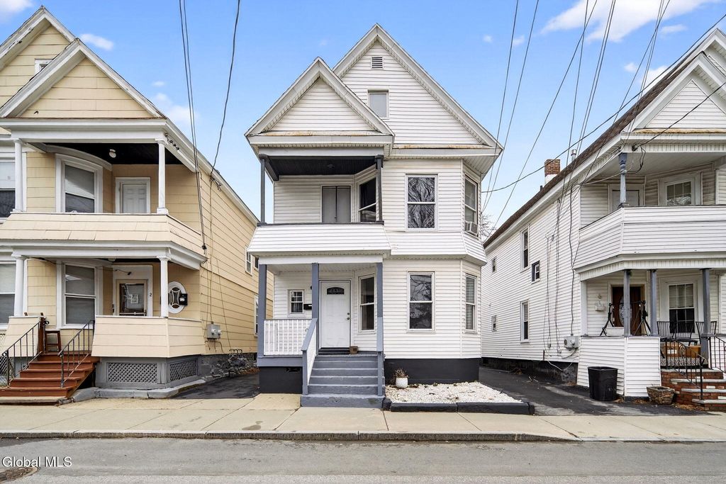 4 Daggett Terrace, Schenectady, NY 12307