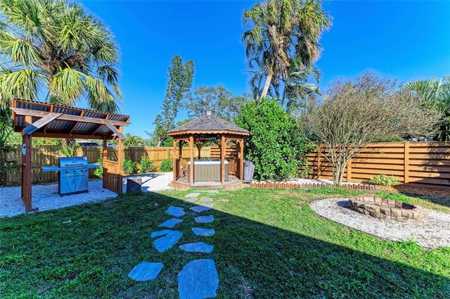 606 19TH AVENUE W, Palmetto, FL 34221