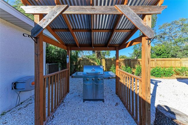 606 19TH AVENUE W, Palmetto, FL 34221