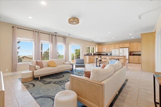 3100 Woodleigh Ln, Cameron Park, CA 95682