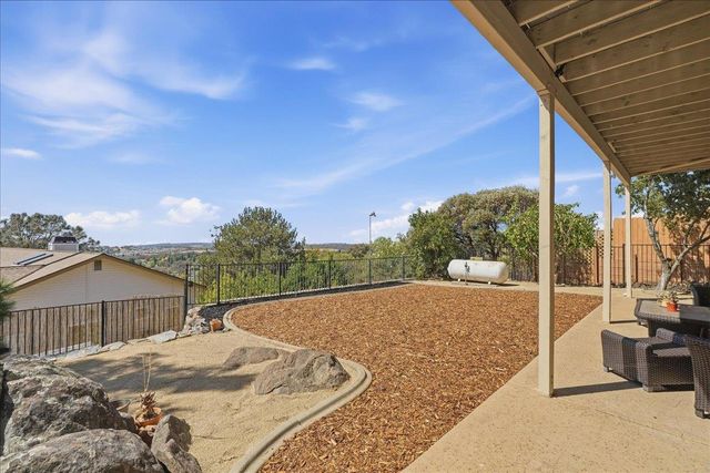 3100 Woodleigh Ln, Cameron Park, CA 95682