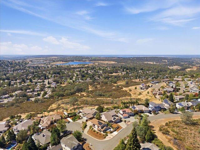 3100 Woodleigh Ln, Cameron Park, CA 95682