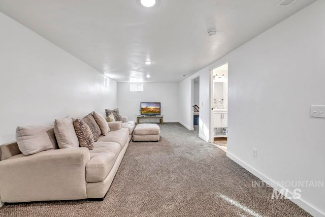 1930 Poplar Ave., Twin Falls, ID 83301