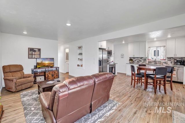 1930 Poplar Ave., Twin Falls, ID 83301