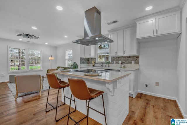 8621 DIVISION AVENUE, Birmingham, AL 35206