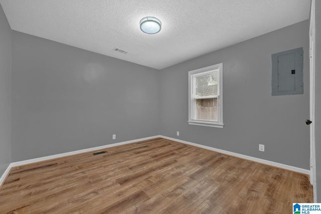 8621 DIVISION AVENUE, Birmingham, AL 35206