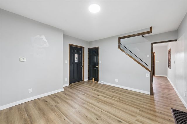 330 Braeburn Rd, Lower Burrell, PA 15068