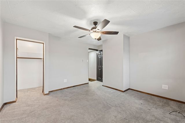 330 Braeburn Rd, Lower Burrell, PA 15068