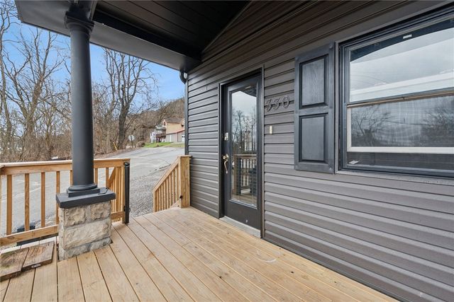 330 Braeburn Rd, Lower Burrell, PA 15068