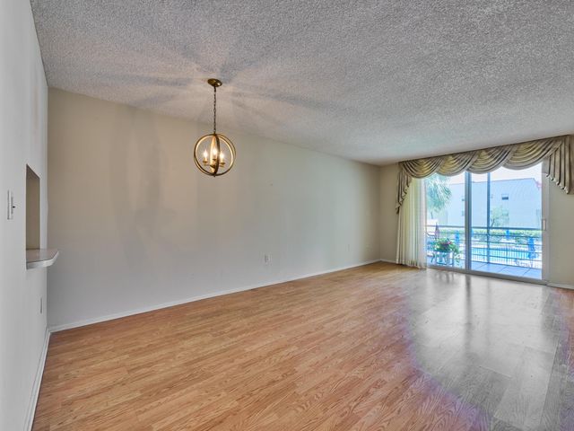 3091 E Sunrise Lakes Drive E 212, Sunrise, FL 33322