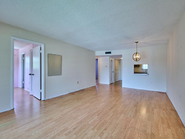 3091 E Sunrise Lakes Drive E 212, Sunrise, FL 33322