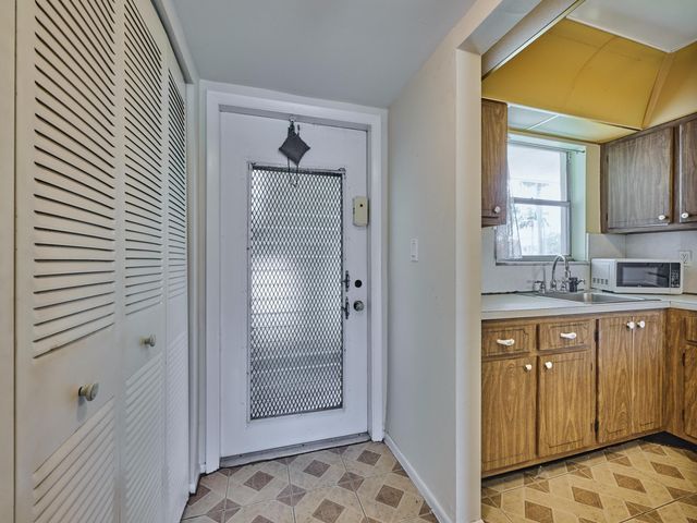 3091 E Sunrise Lakes Drive E 212, Sunrise, FL 33322