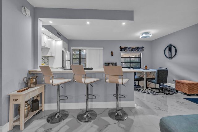 162 Capri D, Delray Beach, FL 33484