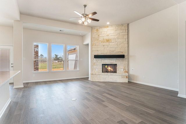 13637 Armstrong, Conroe, TX 77303