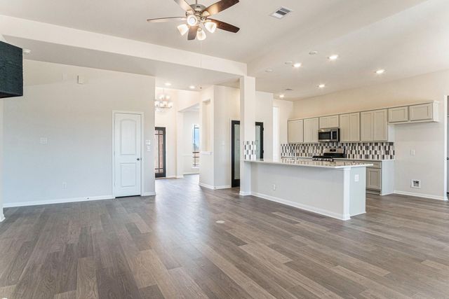 13637 Armstrong, Conroe, TX 77303