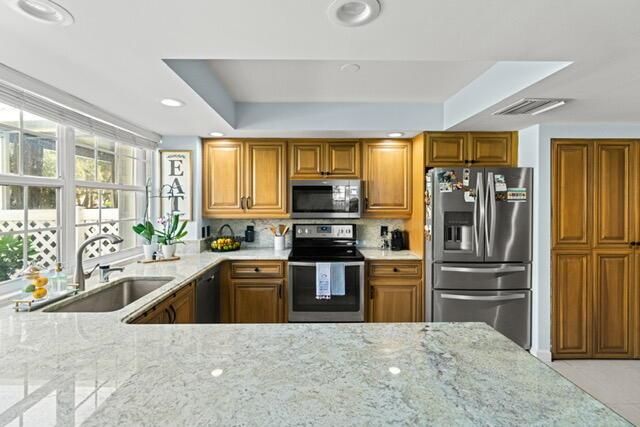 8104 Oakton Court 4b, Lake Clarke Shores, FL 33406
