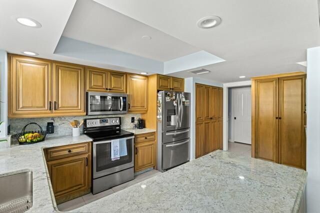 8104 Oakton Court 4b, Lake Clarke Shores, FL 33406